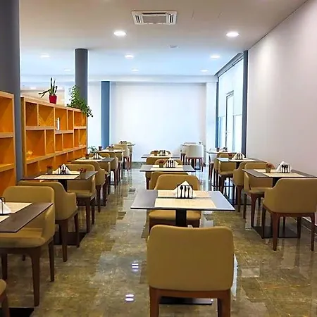 Metro Terminal Ξενοδοχείο